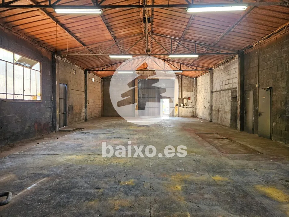 NAVE  INDUSTRIAL + TERRENO