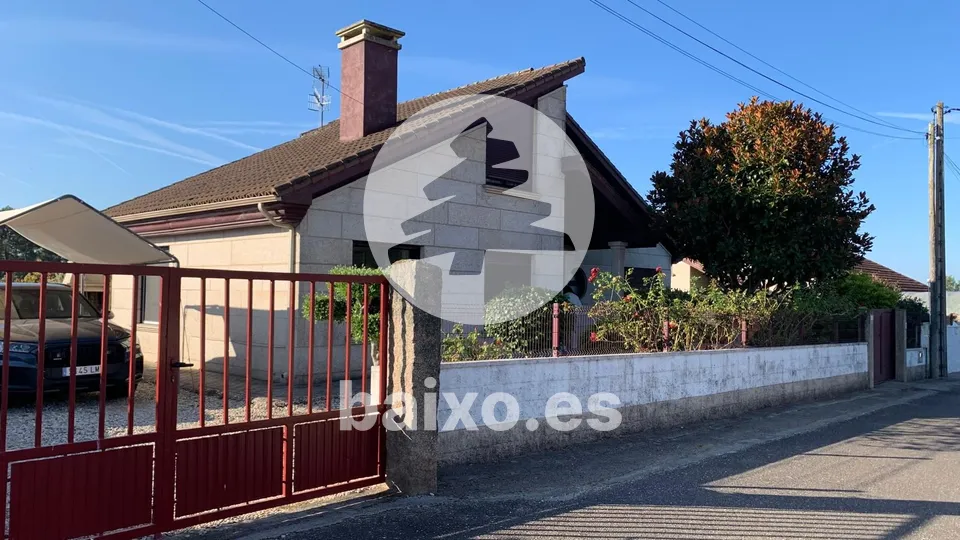 CHALET EN TOMIÑO