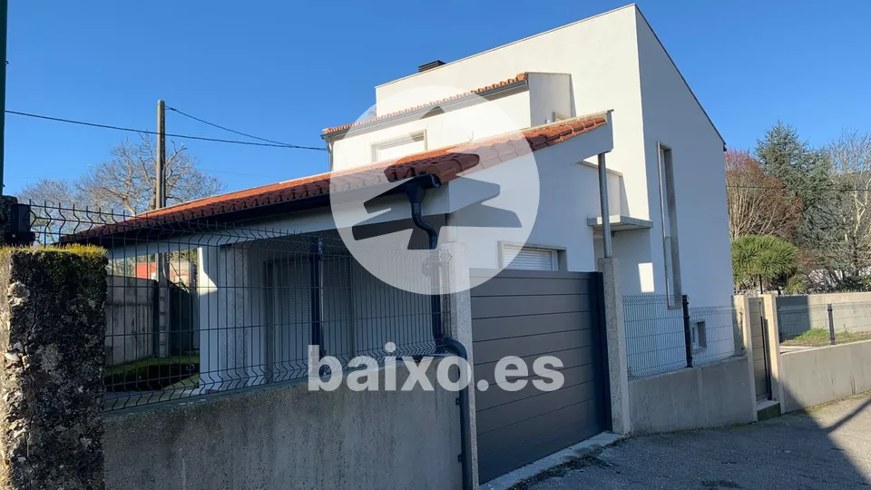 CHALET EN A GUARDA