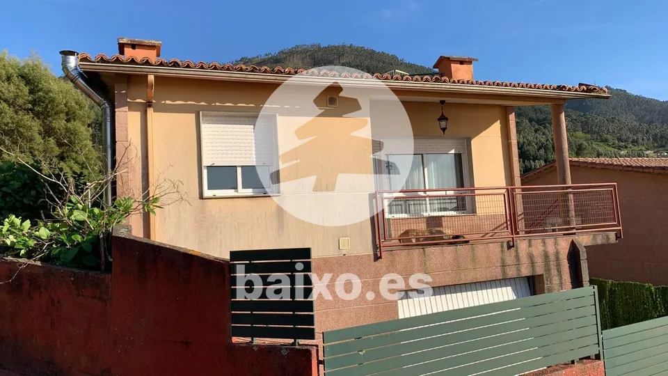 CHALET CON VISTAS AL MAR
